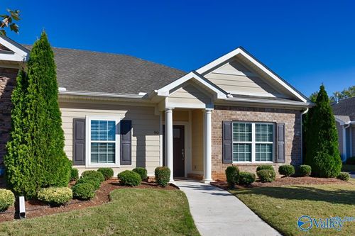 90-90 Moore Farm Cir Nw, Huntsville, AL, 35806-6700 | Card Image
