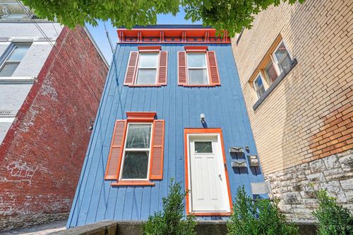 2149 W Clifton Ave, Cincinnati, OH, 45219 | Card Image