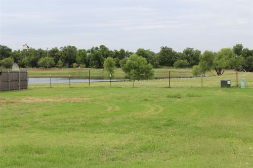 112 Shallow Water Ct, Clyde, TX, 79510-1700 | Card Image