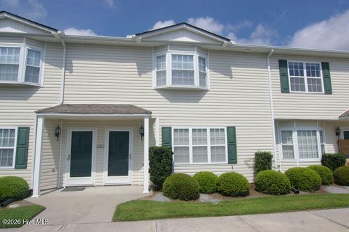 c8-2325 Vineyard Dr, Winterville, NC, 28590-9377 | Card Image