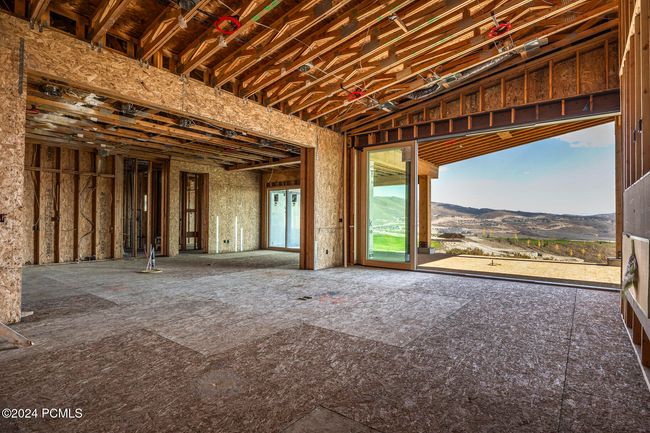 1577 W Skyridge Dr, Home with 6 bedrooms, 7 bathrooms and null parking in Mayflower Mnt UT | Image 39