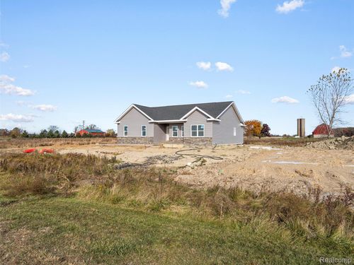 8555 Emerald Ln, Almont, MI, 48003-8127 | Card Image