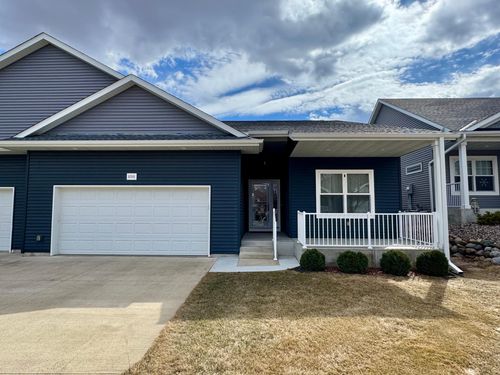 2211 Greenfield Dr W, Northfield, MN, 55057-3561 | Card Image