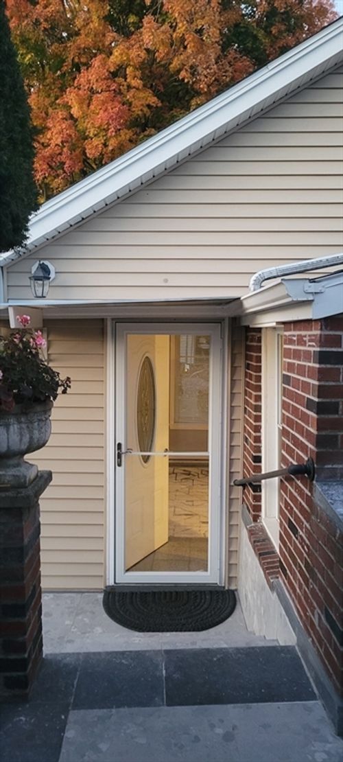 a-645 Beaver St, Waltham, MA, 02452-5603 | Card Image
