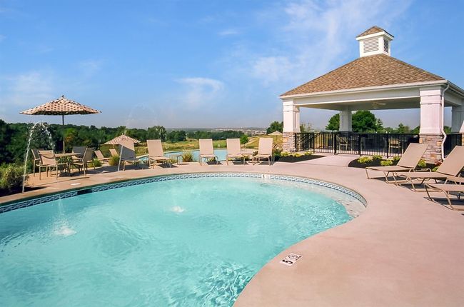 425 Bethpage Way, Condo with 2 bedrooms, 2 bathrooms and null parking in Turtle Creek Twp OH | Image 6