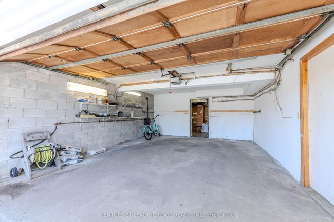 28 Sawmill Rd, House attached with 4 bedrooms, 3 bathrooms and 3 parking in North York ON | Image 40