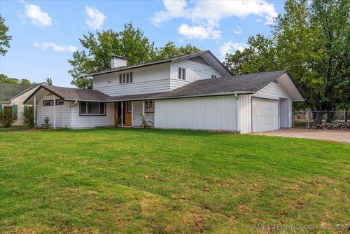 2096 S Osage Ave, Bartlesville, OK, 74003-6805 | Card Image