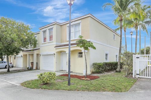 901 Sw 15th Street, Deerfield Beach, FL, 33441 | Card Image