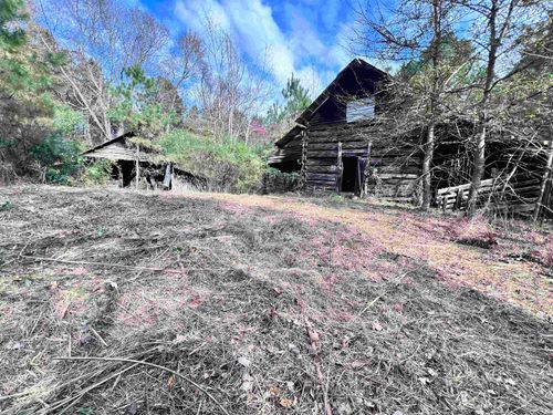 11660 Darden Christian Chapel Rd, Wildersville, TN, 38388-7605 | Card Image