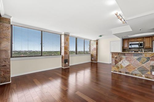 apt-903-3525 Sage Rd, Houston, TX, 77056-7195 | Card Image