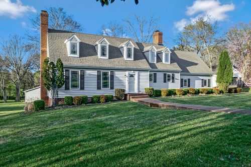 121 Grassland Dr, Gallatin, TN, 37066-5708 | Card Image