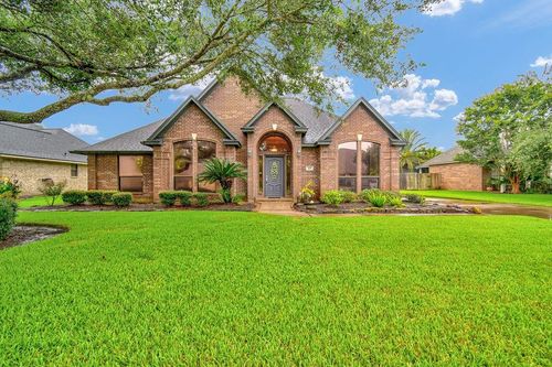 105 Indian Paintbrush, Lake Jackson, TX, 77566-3250 | Card Image