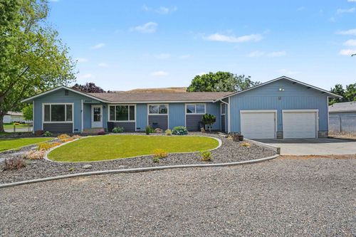 1011 Fir St., Prosser, WA, 99350 | Card Image