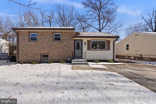 5527 Duchaine Dr, LANHAM, MD, 20706-4117 | Card Image