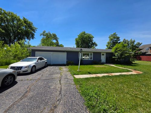 151 Beach Ct, South Elgin, IL, 60177-1604 | Card Image