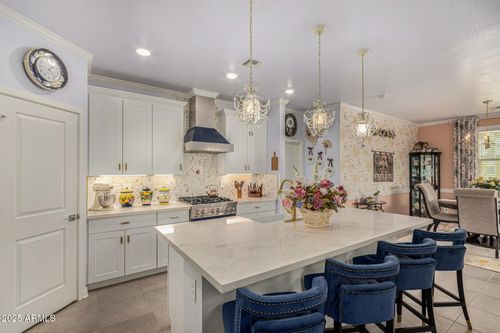 348 S San Antonia Ln, Casa Grande, AZ, 85194-7481 | Card Image