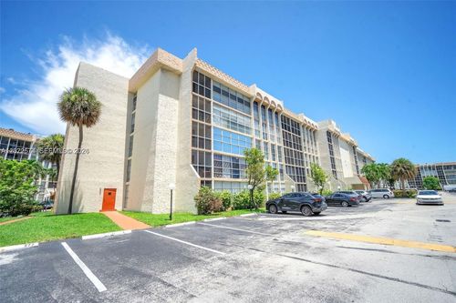 505-701 Three Islands Blvd, Hallandale Beach, FL, 33009-2822 | Card Image
