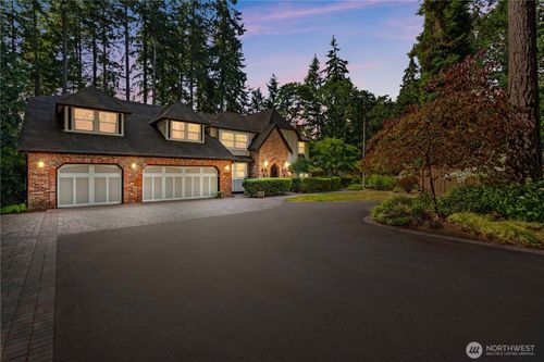 12222 Gravelly Lake Dr Sw, Lakewood, WA, 98499-1418 | Card Image
