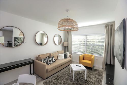 apt-206-1555 Pennsylvania Ave, Miami Beach, FL, 33139-3671 | Card Image