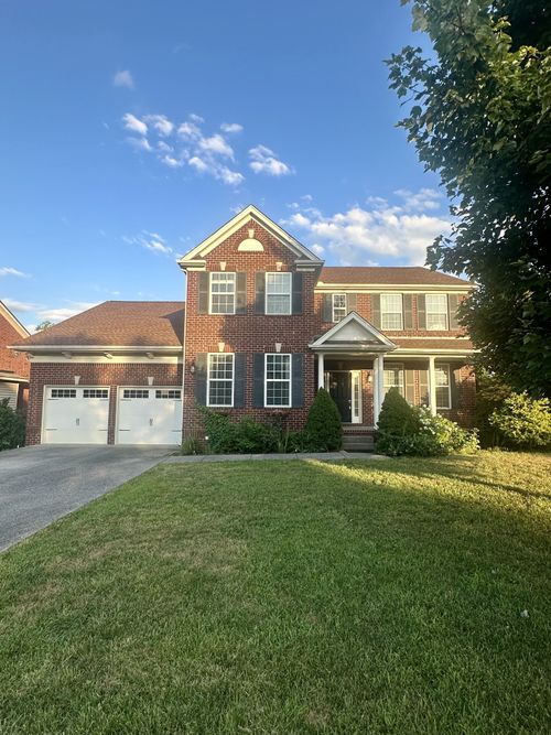 402 Valley Spring Dr, Mount Juliet, TN, 37122-4078 | Card Image