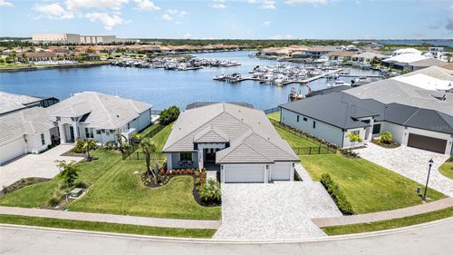 1806 4th St E, PALMETTO, FL, 34221-2475 | Card Image