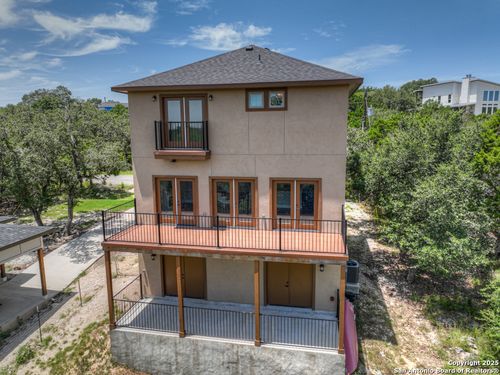 1216 Canyon Lake Dr, Canyon Lake, TX, 78133-4988 | Card Image