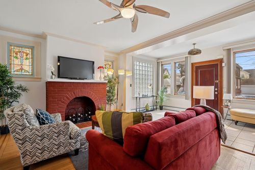 8109 4th Ave, North Bergen, NJ, 07047-5089 | Card Image