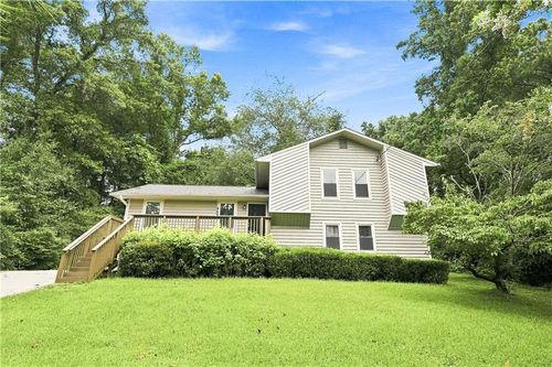 949 Falconcrest Dr, Lawrenceville, GA, 30043-3418 | Card Image