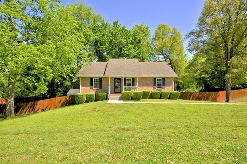 3253 N Senseney Cir, Clarksville, TN, 37042-4697 | Card Image