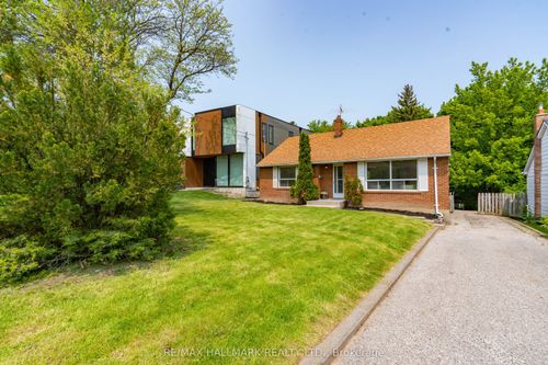 104 Highland Park Blvd, Thornhill, ON, L3T1B7 | Card Image