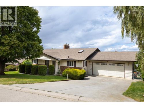 11801 Palfrey Drive W, Coldstream, BC, V1B2E4 | Card Image