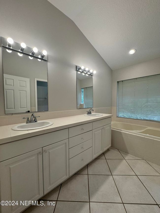 1817 Hopkins Creek Ln, House other with 3 bedrooms, 2 bathrooms and null parking in Neptune Beach FL | Image 21