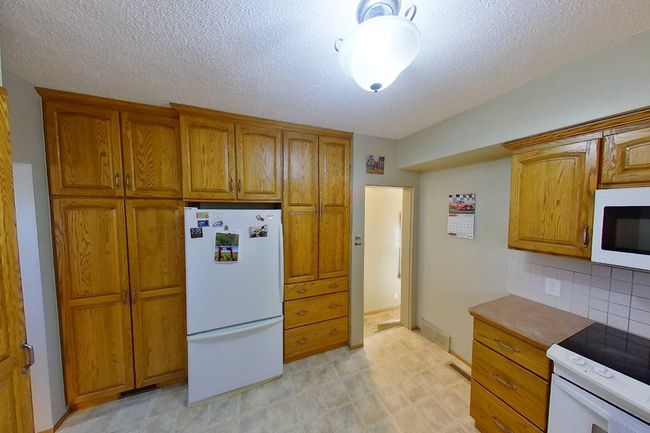 205023 10 0 Twp Rd, House other with 4 bedrooms, 3 bathrooms and null parking in Rural Lethbridge County AB | Image 30