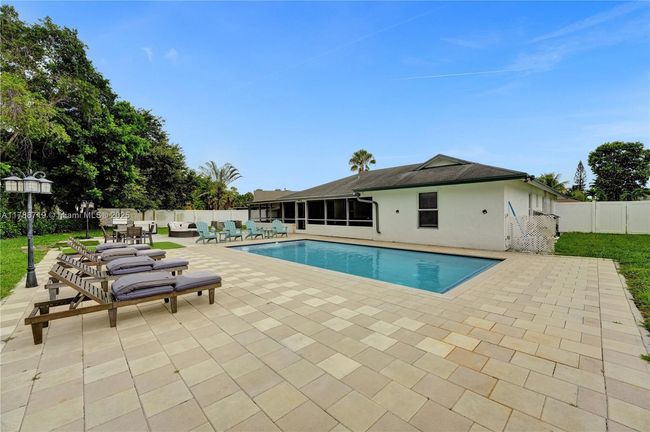 0 - 183 Sunflower Cir, House other with 4 bedrooms, 2 bathrooms and null parking in Royal Palm Beach FL | Image 50