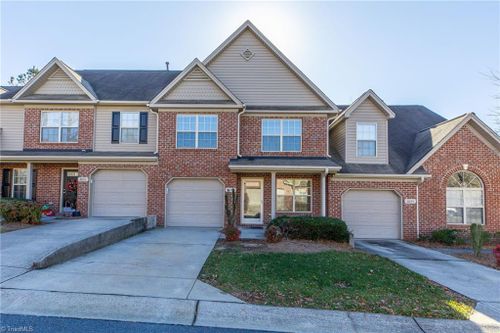 3033 Renaissance Pkwy, Jamestown, NC, 27282-8753 | Card Image