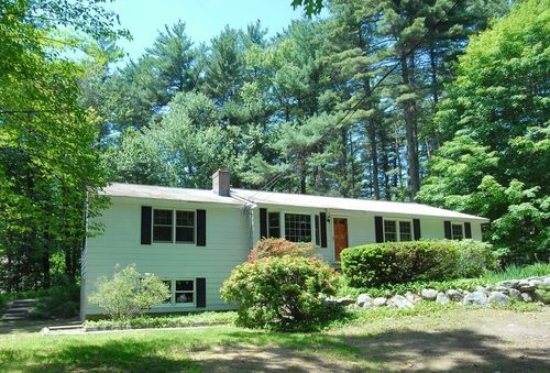 40 Shattuck St, Pepperell, MA, 01463-1212 | Card Image