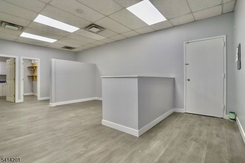 980 Dehart Pl, Elizabeth, NJ, 07202-1812 | Card Image