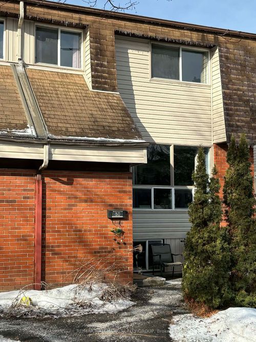 78-5D Sonnet Crescent, Bells Corners and South to Fallowfield, ON, K2H8W8 | Card Image