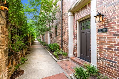 3225 Hugo Pl, Dallas, TX, 75204-2623 | Card Image