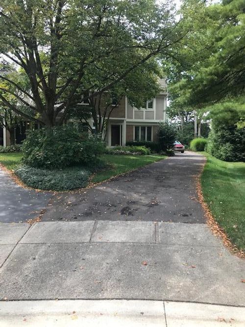 339 Clover Ln, Dublin, OH, 43017-1301 | Card Image