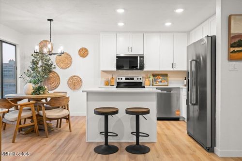 apt-102-2845 Idlewild Dr, Reno, NV, 89509-1166 | Card Image