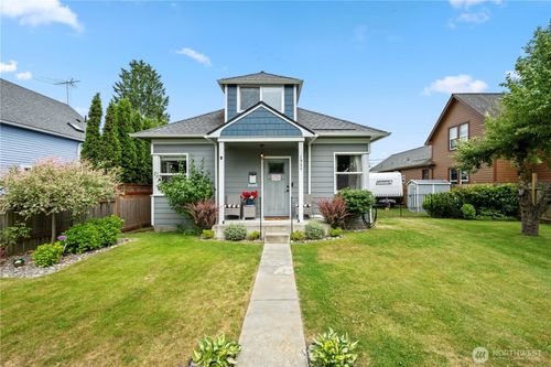 1925 Rainier Ave, Everett, WA, 98201-2430 | Card Image