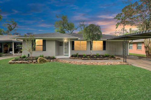 2215 Gardenia Dr, Houston, TX, 77018-4609 | Card Image