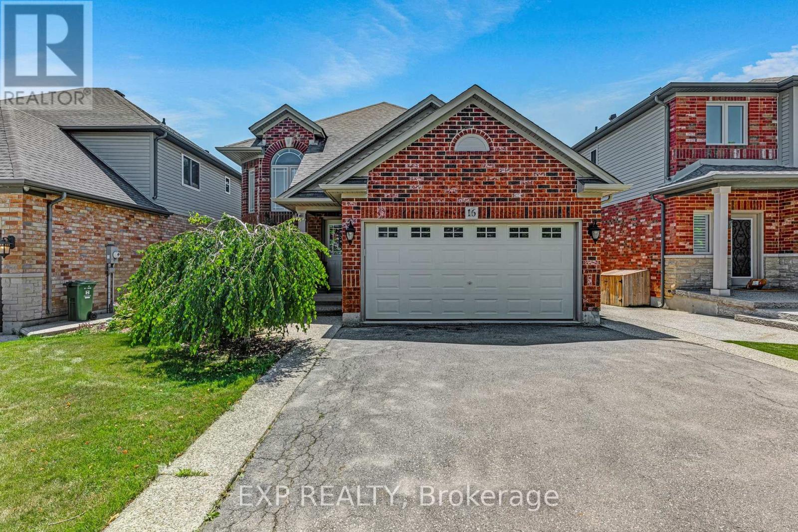 Residential in Hamilton (Binbrook) 2