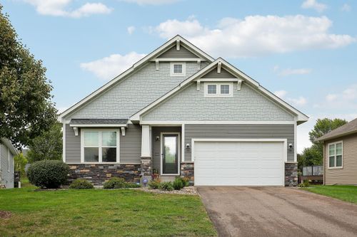9082 Jade Cir N, Lake Elmo, MN, 55042-2006 | Card Image