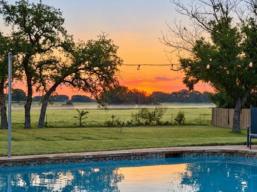 2609 Oaks Dr, Granbury, TX, 76049-2963 | Card Image