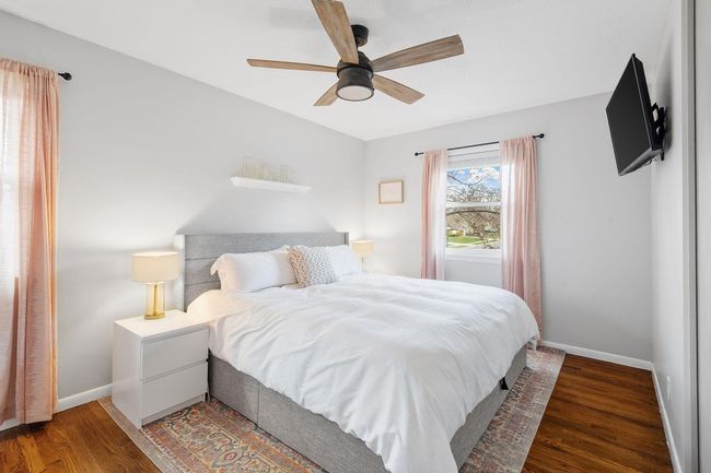 All 3 bedrooms located on upper level | Image 16