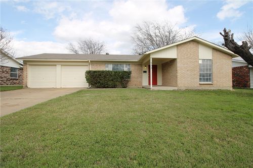 533 Ruidoso Dr, Saginaw, TX, 76179-1971 | Card Image