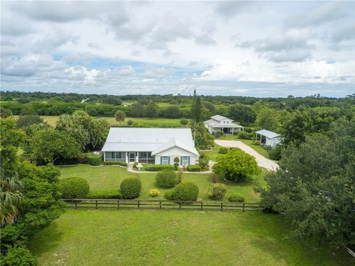 8340 65th St, Vero Beach, FL, 32967-7103 | Card Image