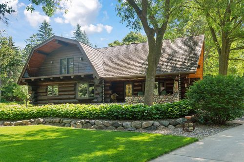 5955 Cajed Ln, Shorewood, MN, 55331-8326 | Card Image